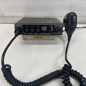 Vintage Radio Shack TRC-504 CB Transceiver 40-Channels,‎ 21-1704, Untested